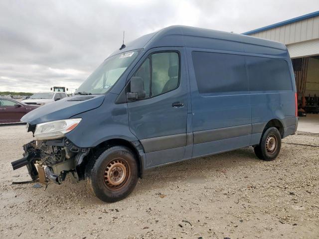  Salvage Mercedes-Benz Sprinter