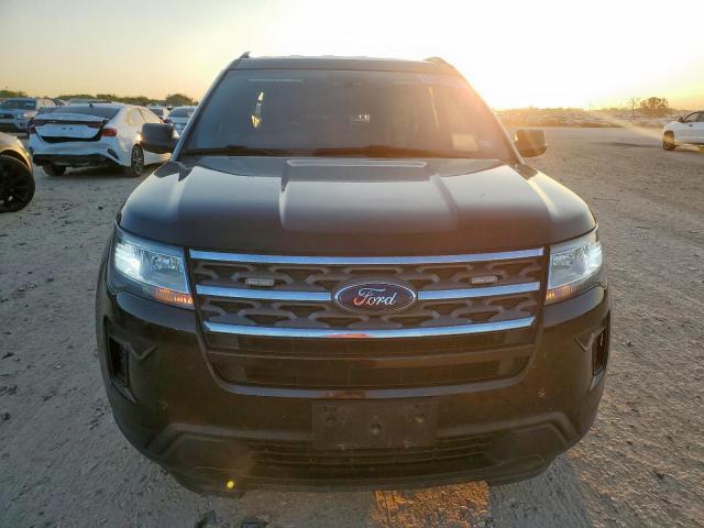 Ford Explorer Image 10