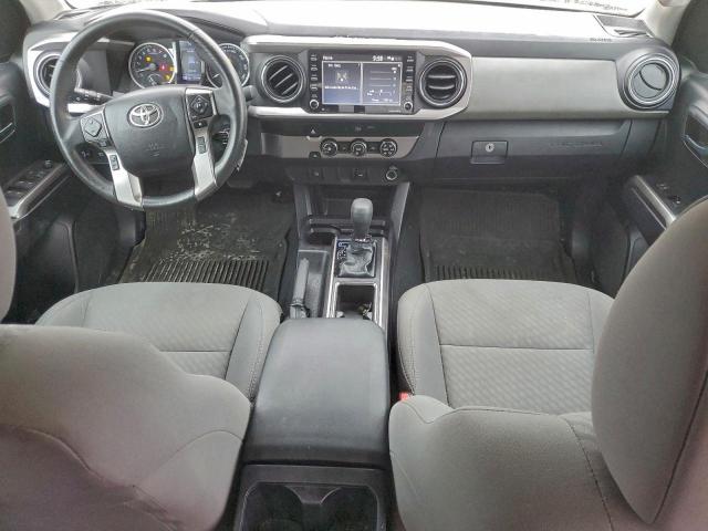 Toyota Tacoma Double Cab Image 13
