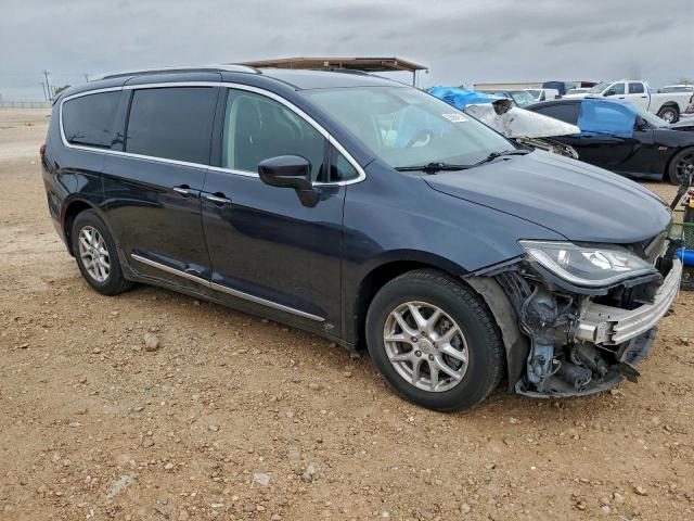 Chrysler Pacifica Touring L Image 11