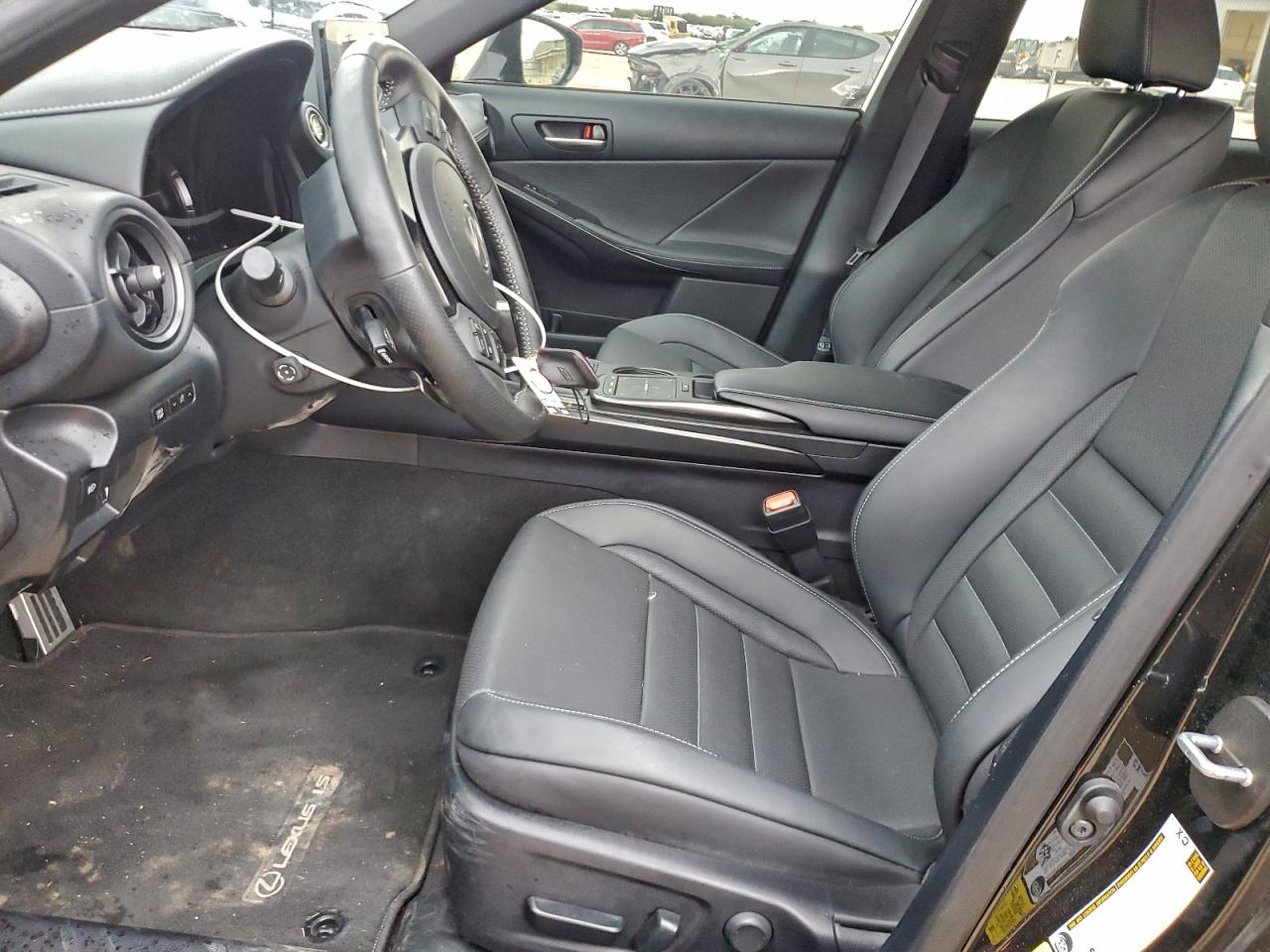 Lexus Is 350 F Sport Design Image 9