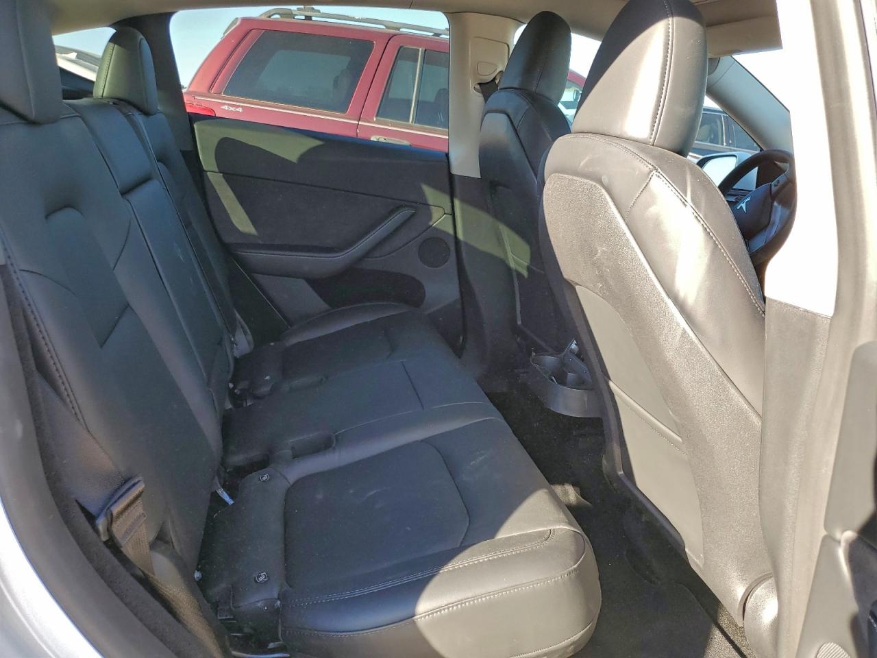 Tesla Model Y Image 13