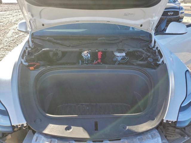 Tesla Model Y Image 6