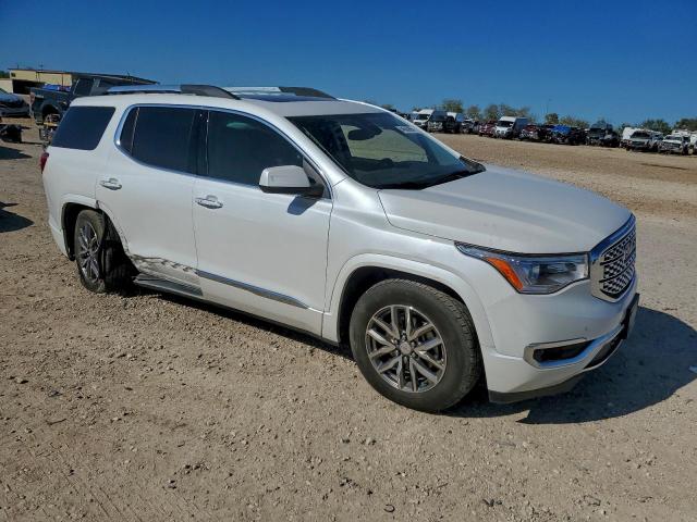 GMC Acadia Denali Image 7