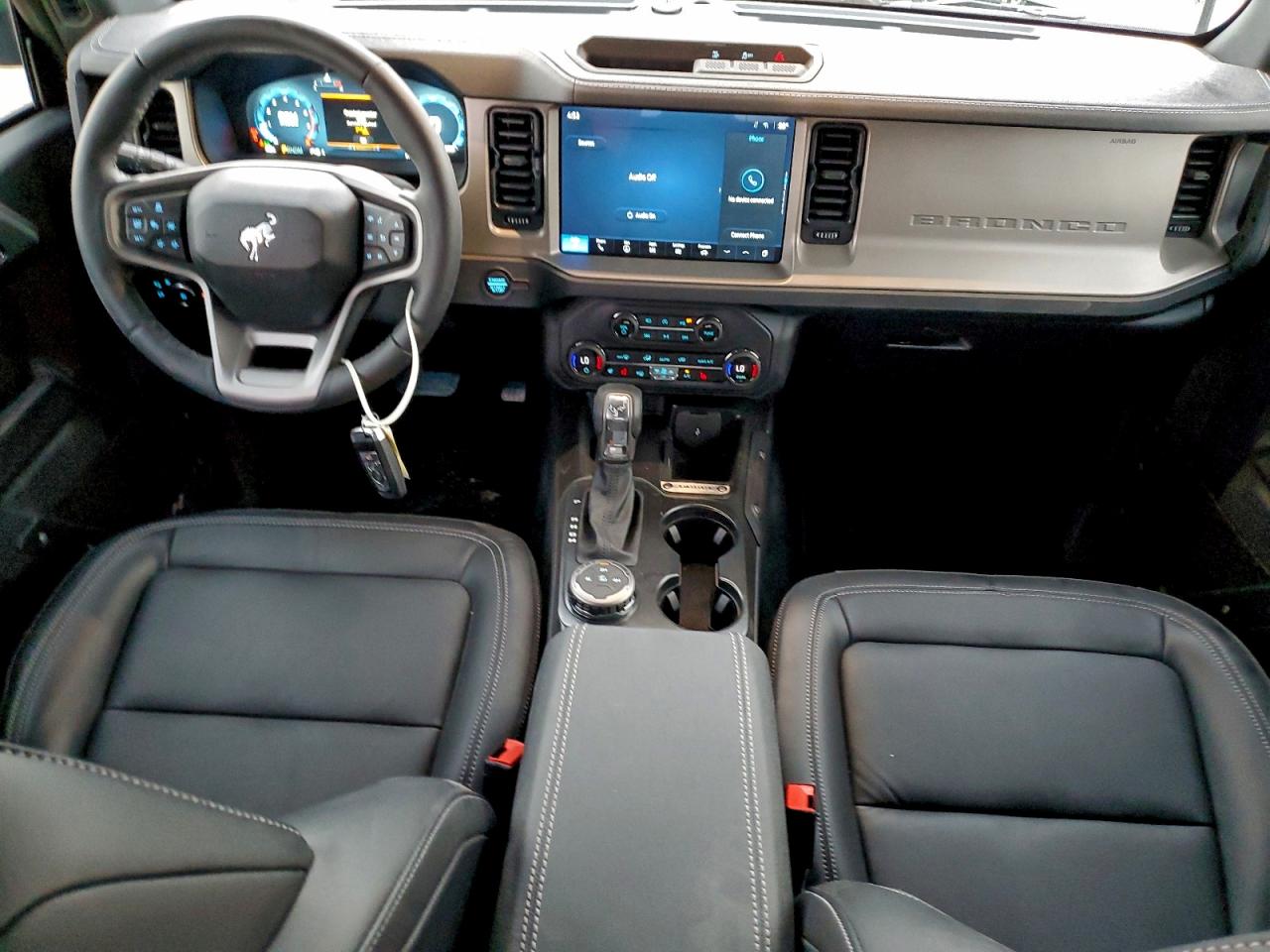 Ford Bronco Outer Banks Image 6