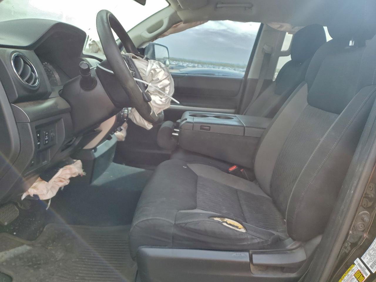 Toyota Tundra Double Cab Sr Image 3