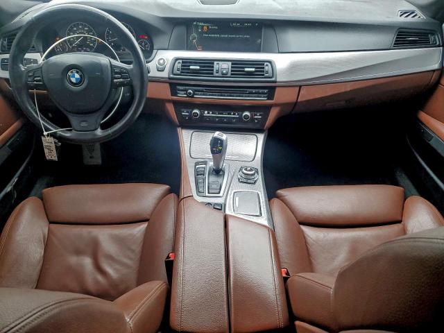BMW 5 Series Xi Image 6