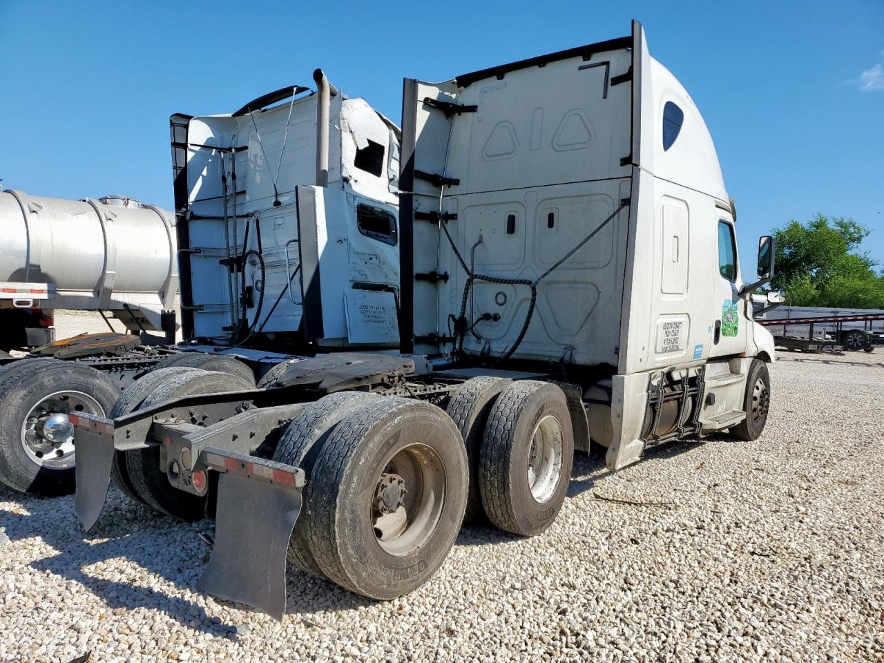 Freightliner Cascadia 1 Image 3