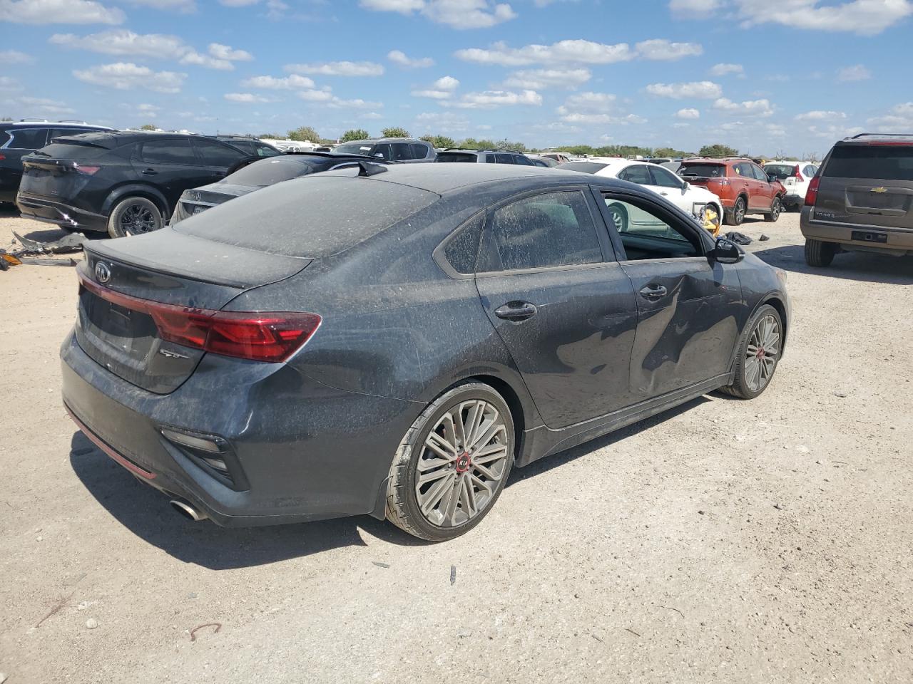 Kia Forte Gt Image 3