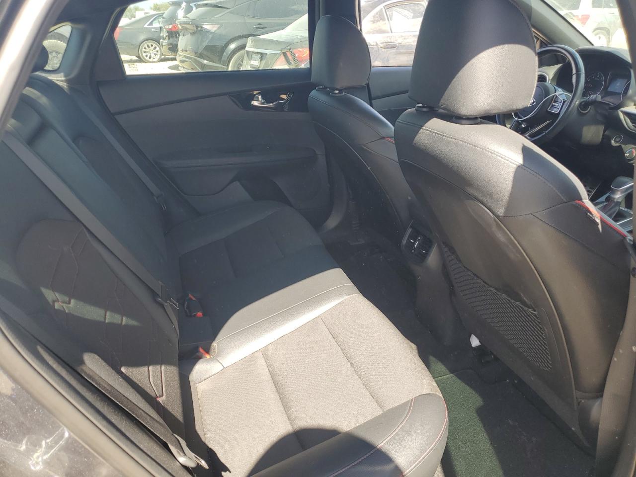 Kia Forte Gt Image 9