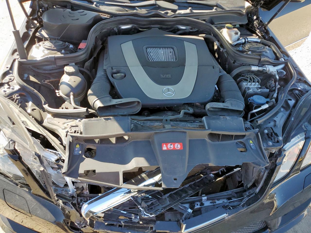 Mercedes-Benz E-Class 350 Image 10