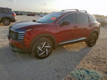  Salvage Nissan Kicks