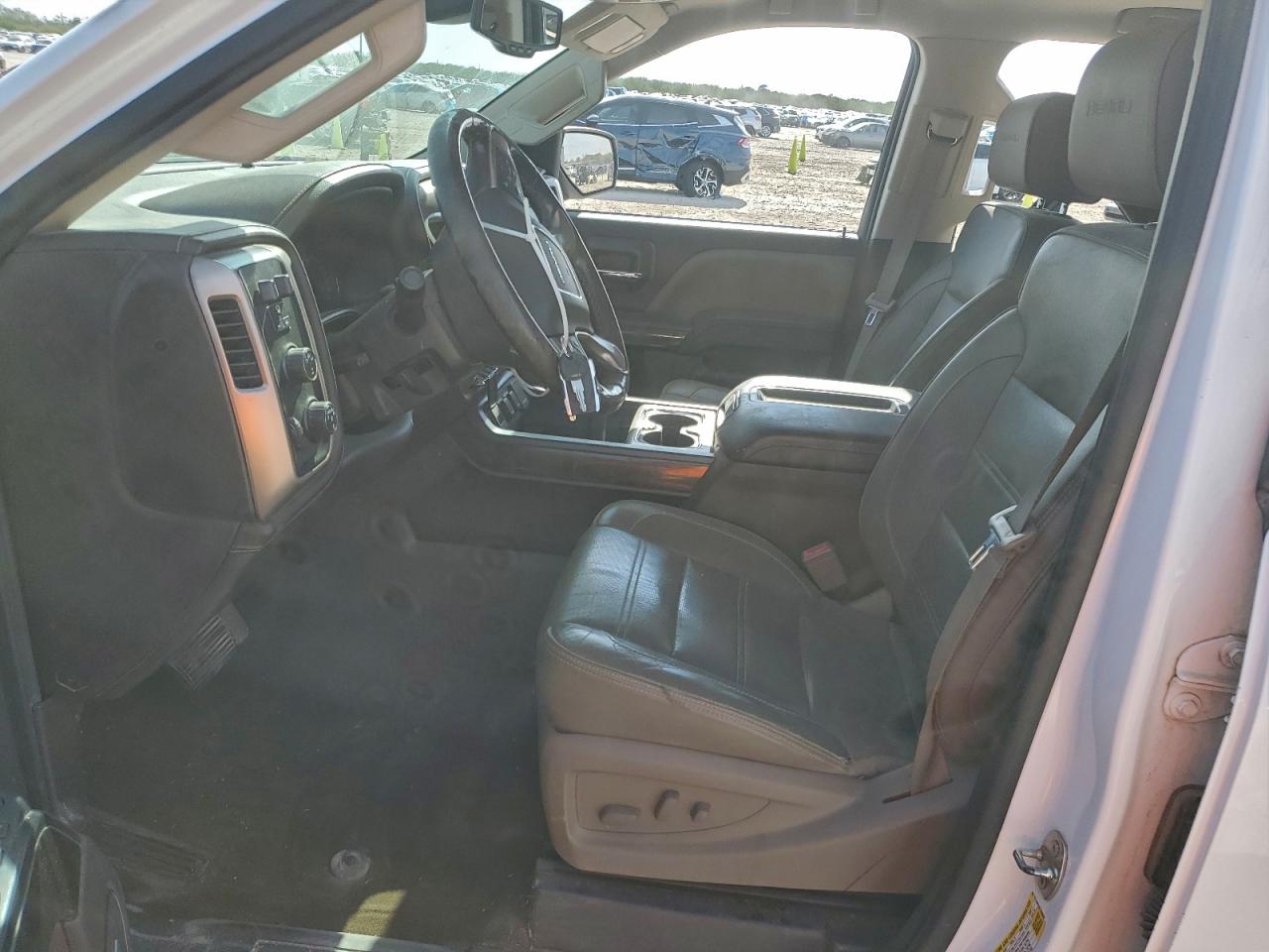 GMC Sierra K2500 Denali Image 9