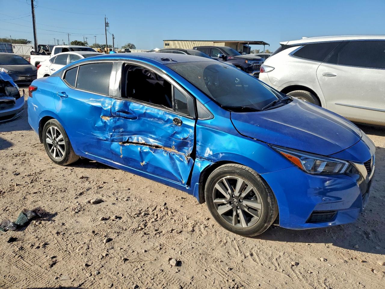 Nissan Versa Sv Image 2