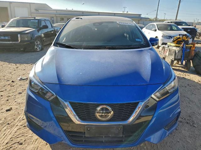 Nissan Versa Sv Image 10