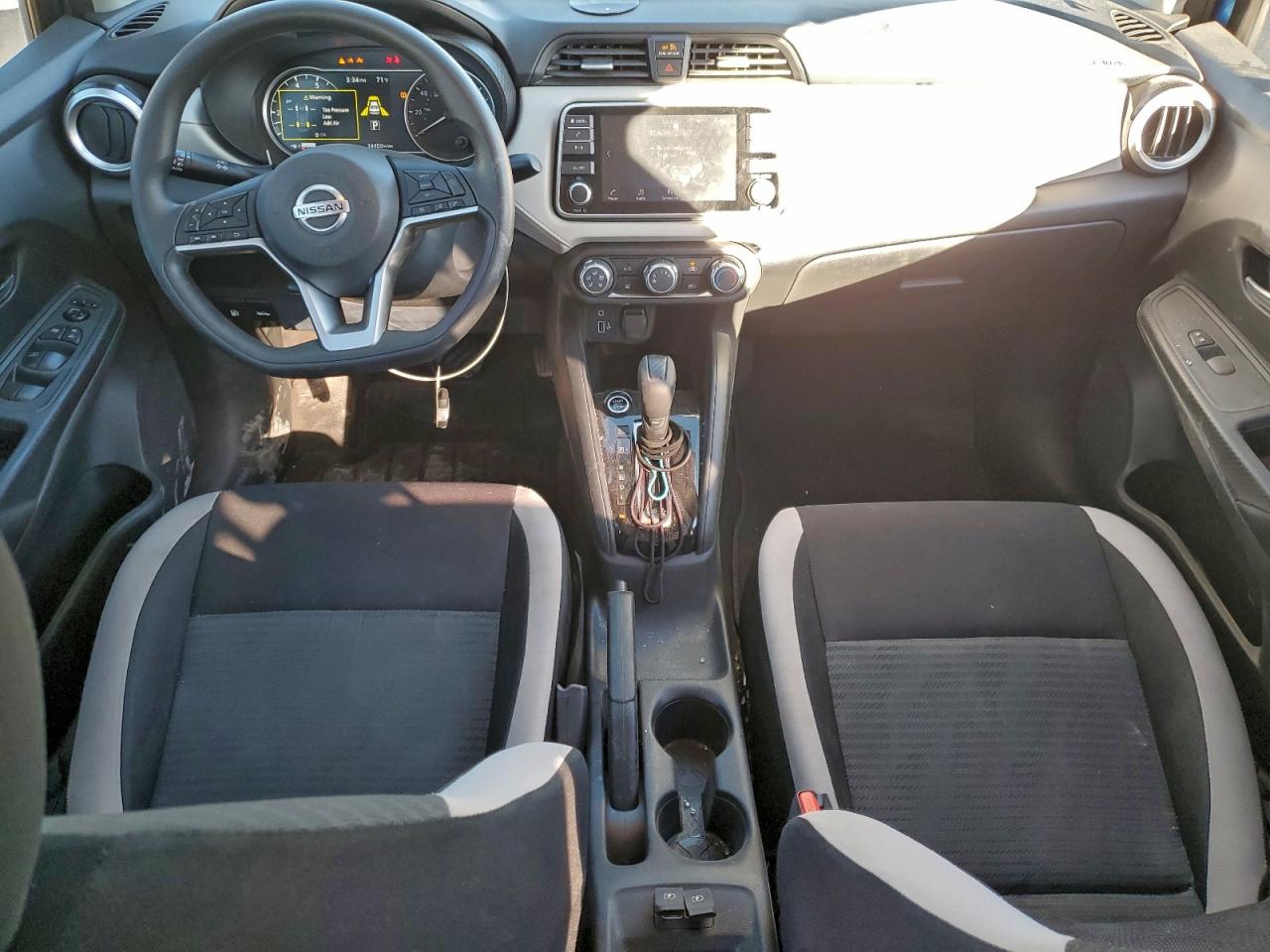 Nissan Versa Sv Image 3