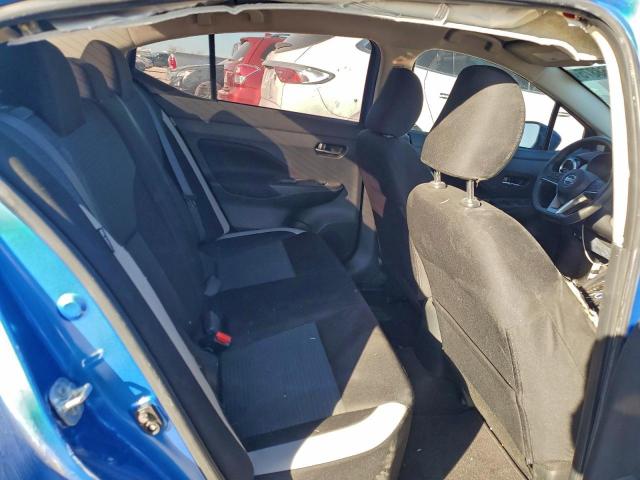 Nissan Versa Sv Image 4