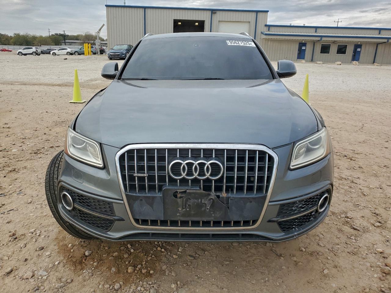 Audi Q5 Premium Plus Image 11