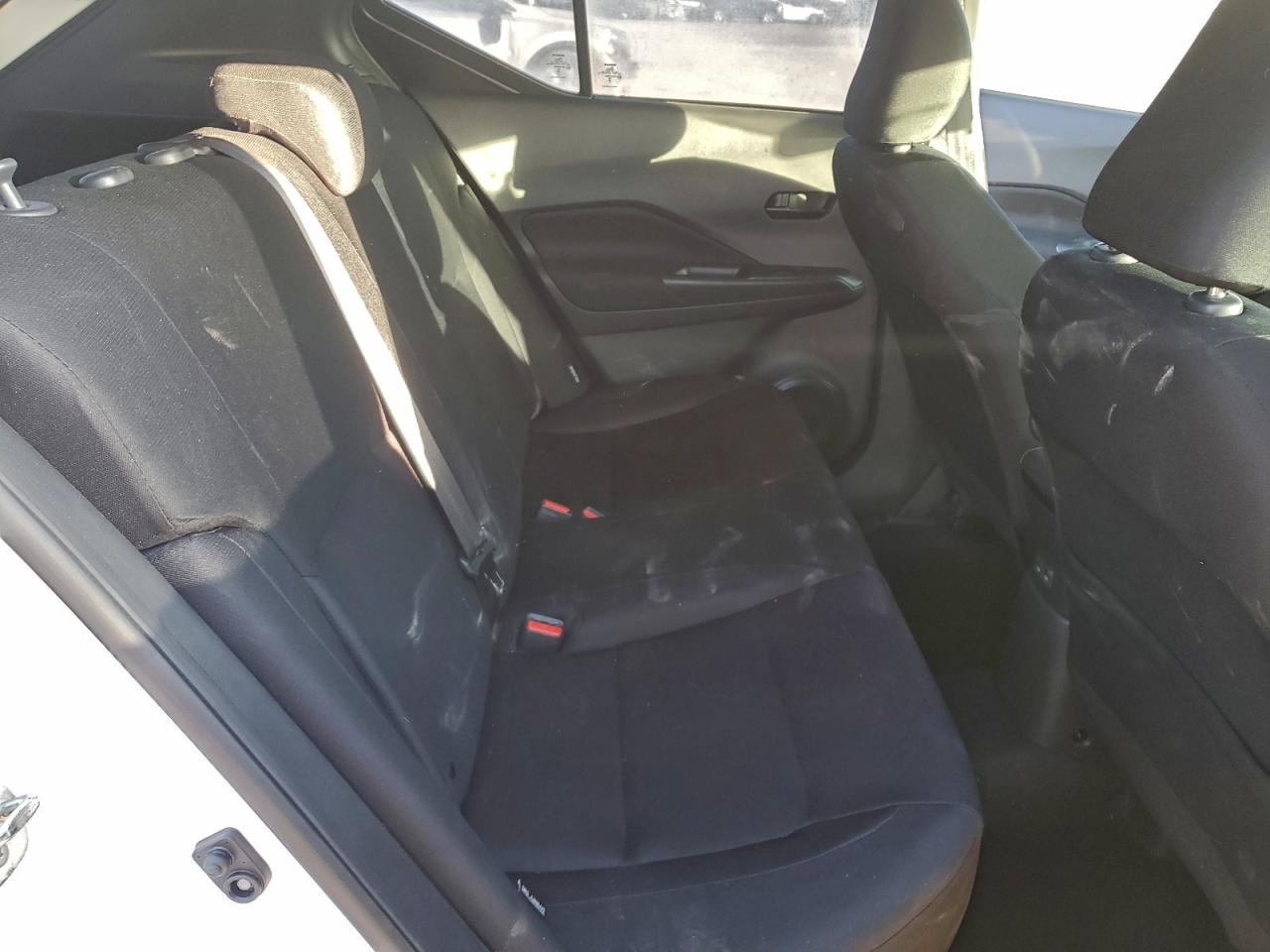 Nissan Kicks S Image 5