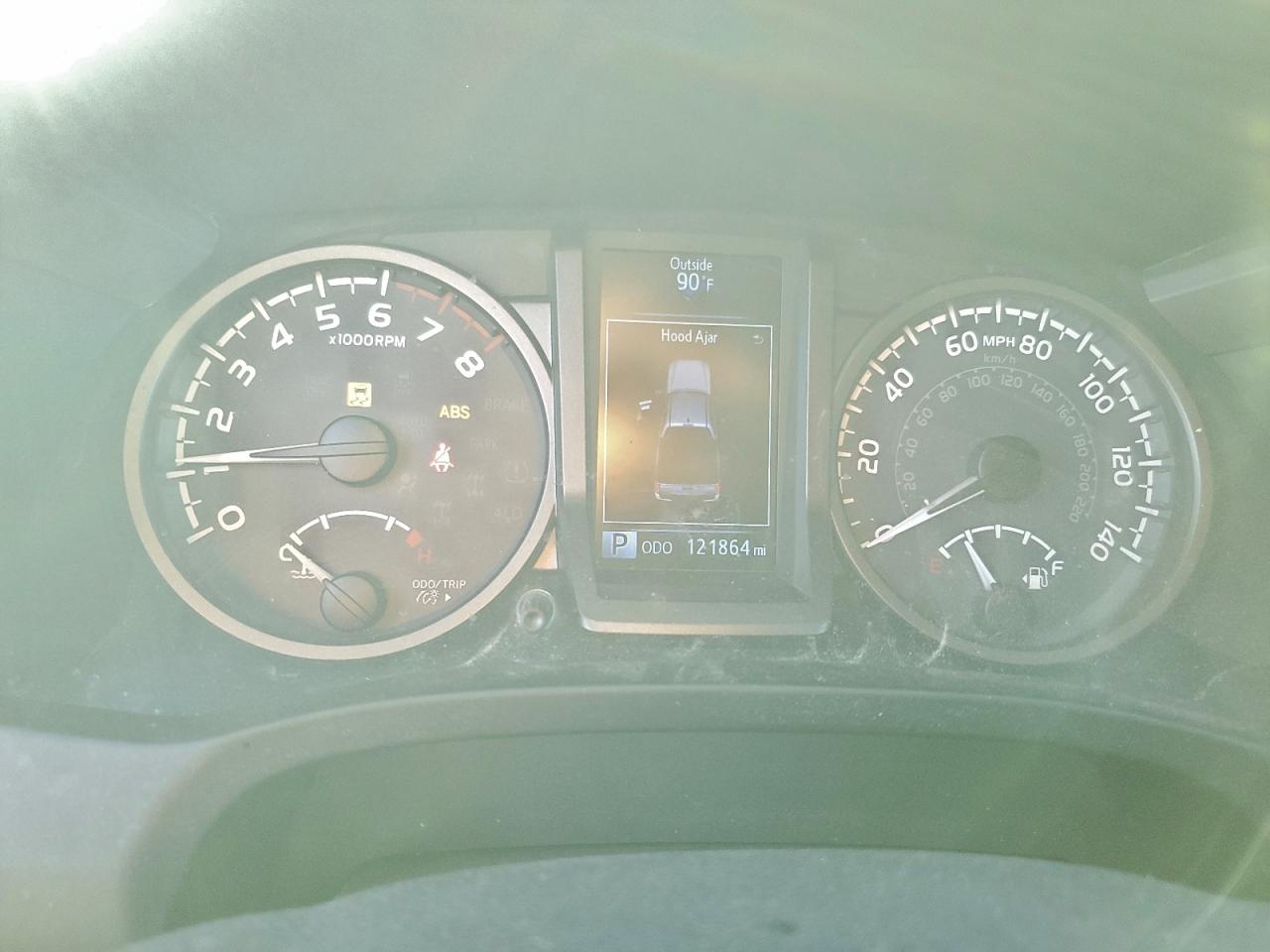 Toyota Tacoma Double Cab Image 3