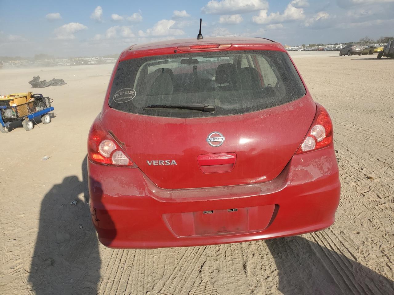 Nissan Versa S Image 11