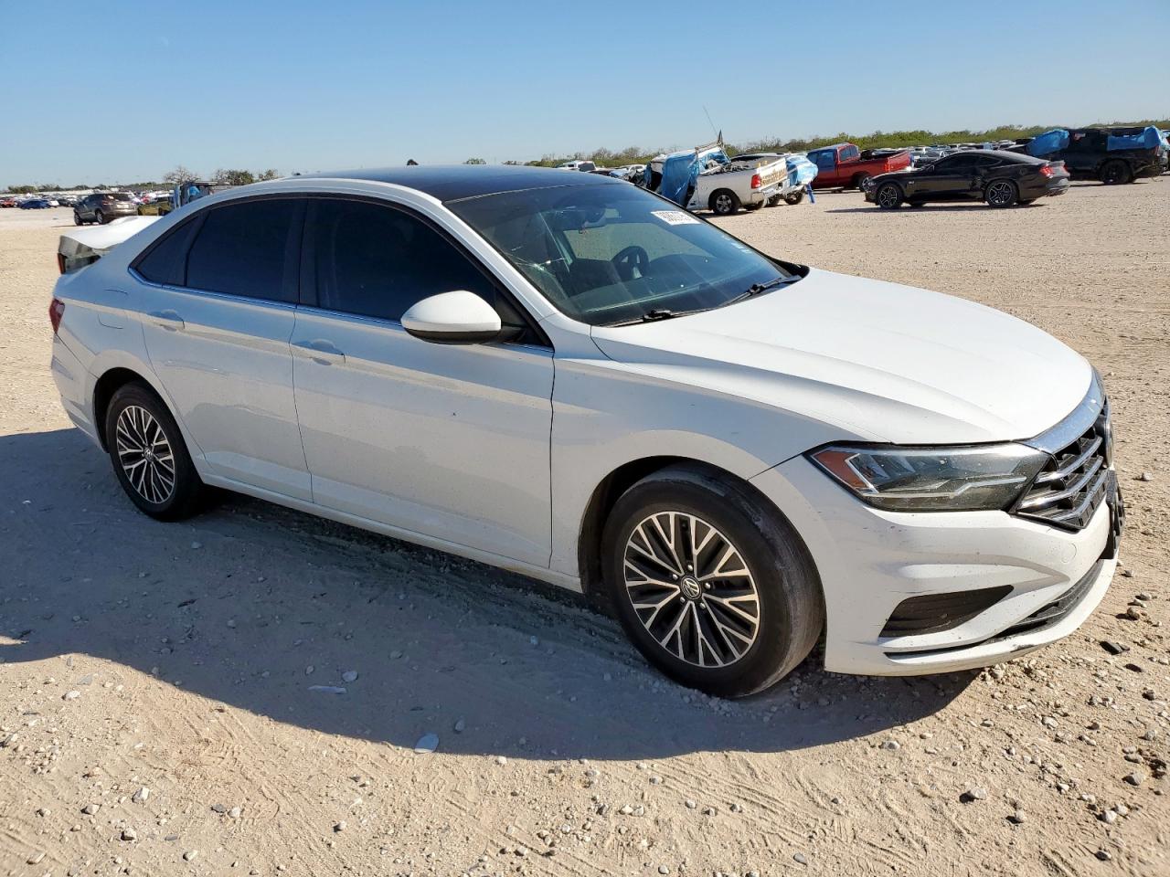 Volkswagen Jetta S Image 2