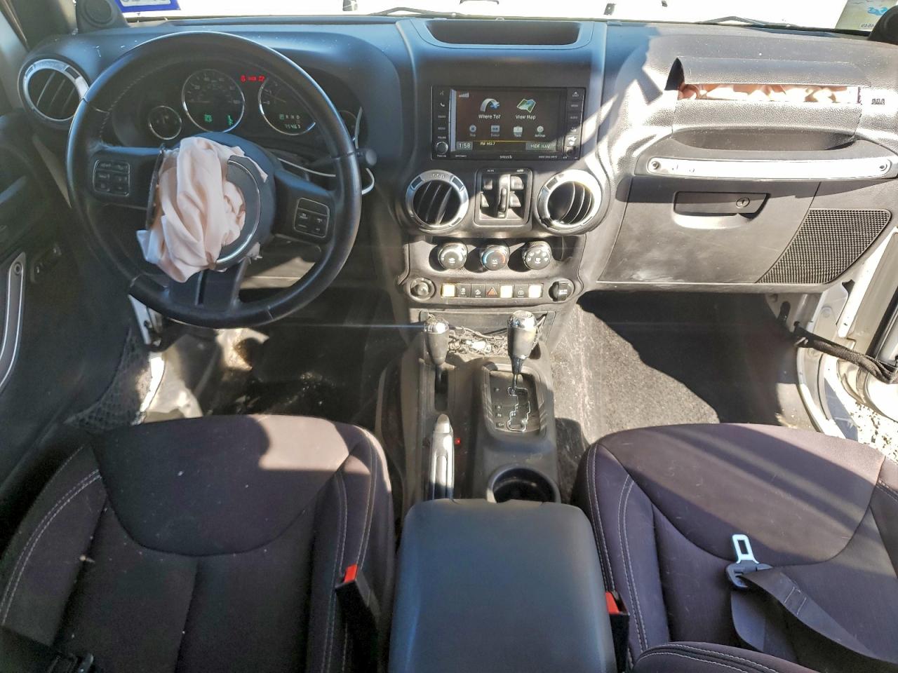 Jeep Wrangler Sahara Image 11