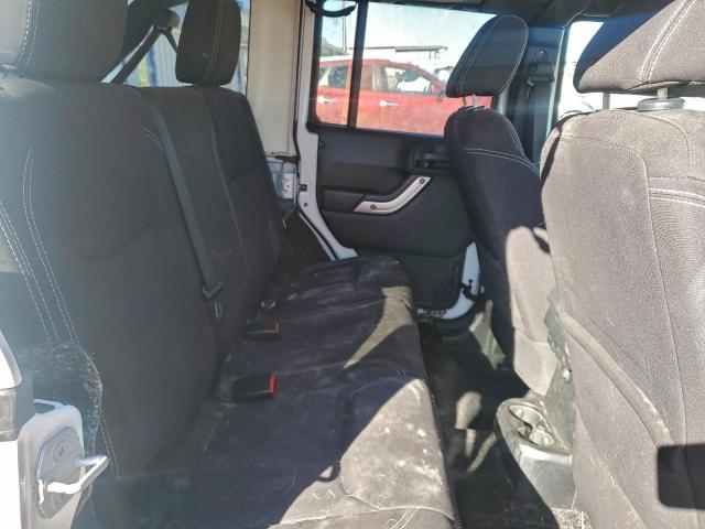 Jeep Wrangler Sahara Image 5