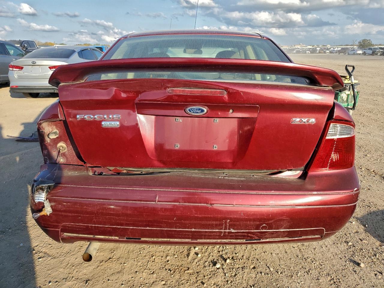 Ford Focus Zx4 Image 3