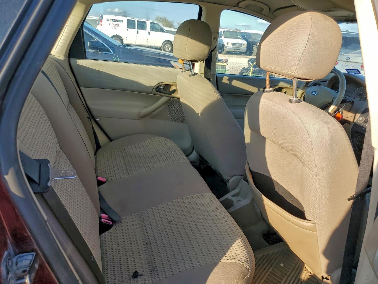 Ford Focus Zx4 Image 9