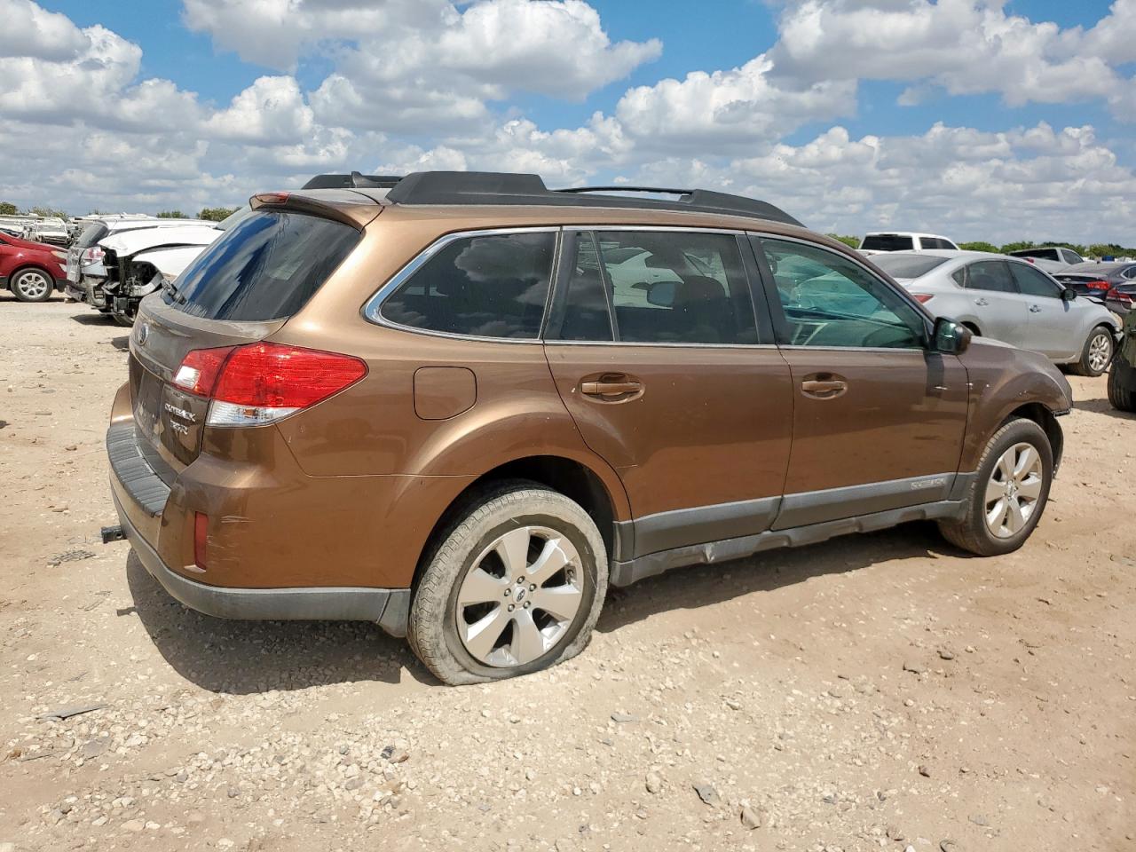 Subaru Outback 3.6r Limited Image 2