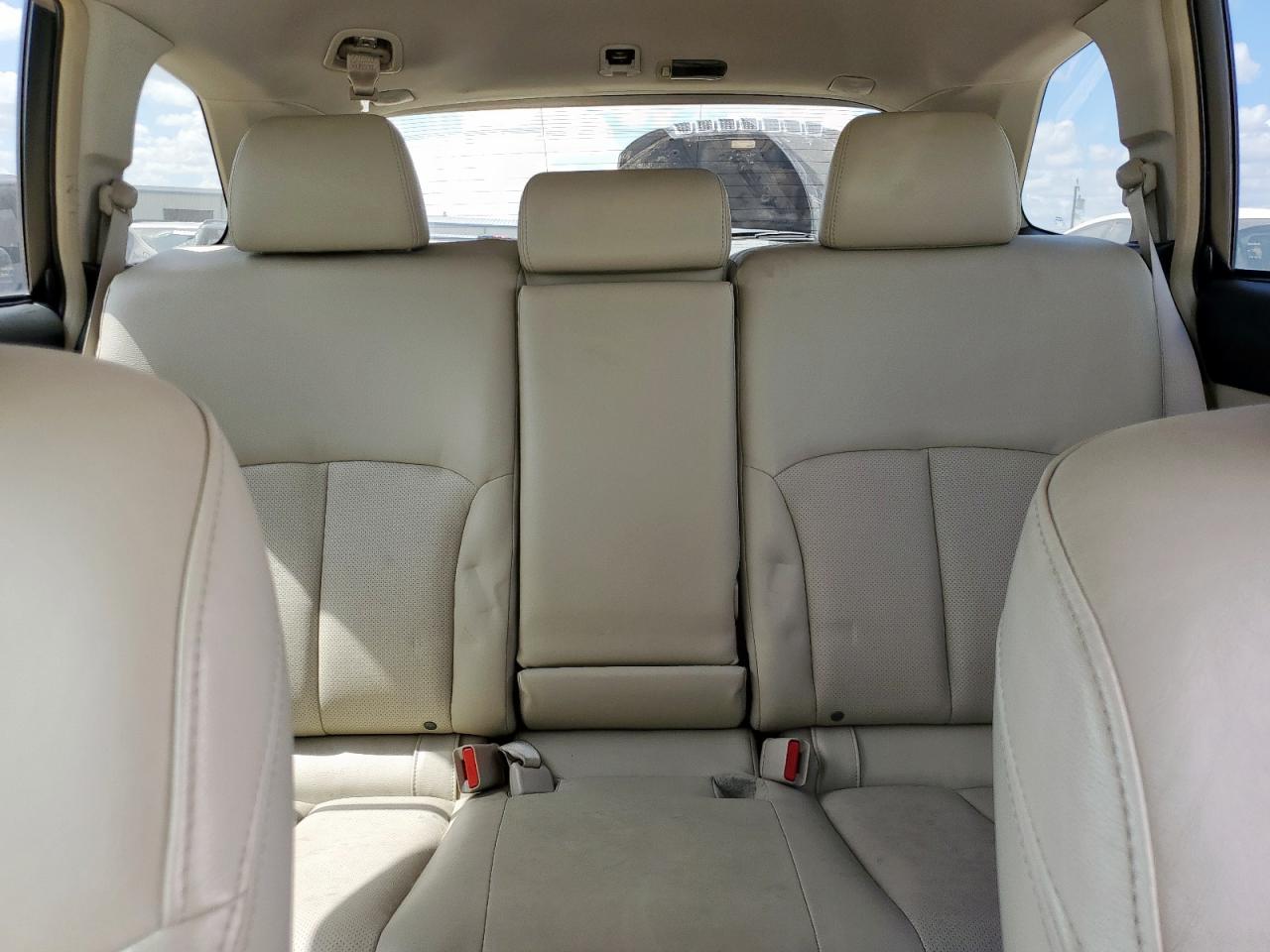 Subaru Outback 3.6r Limited Image 4