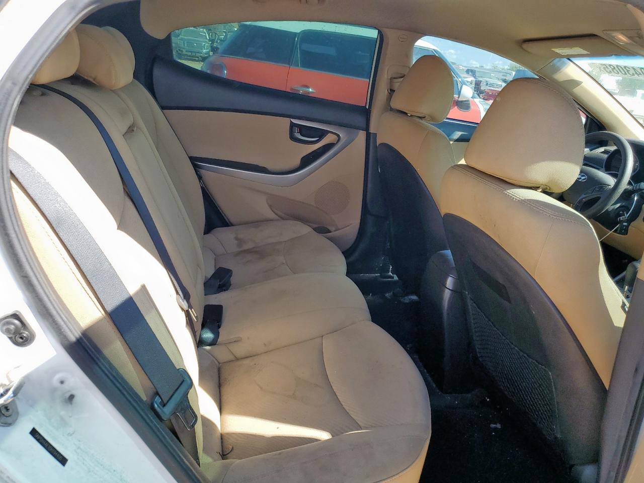 Hyundai ELANTRA Gls Image 10