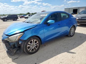  Salvage Toyota Yaris