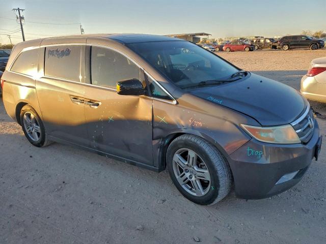 Honda Odyssey Touring Image 3