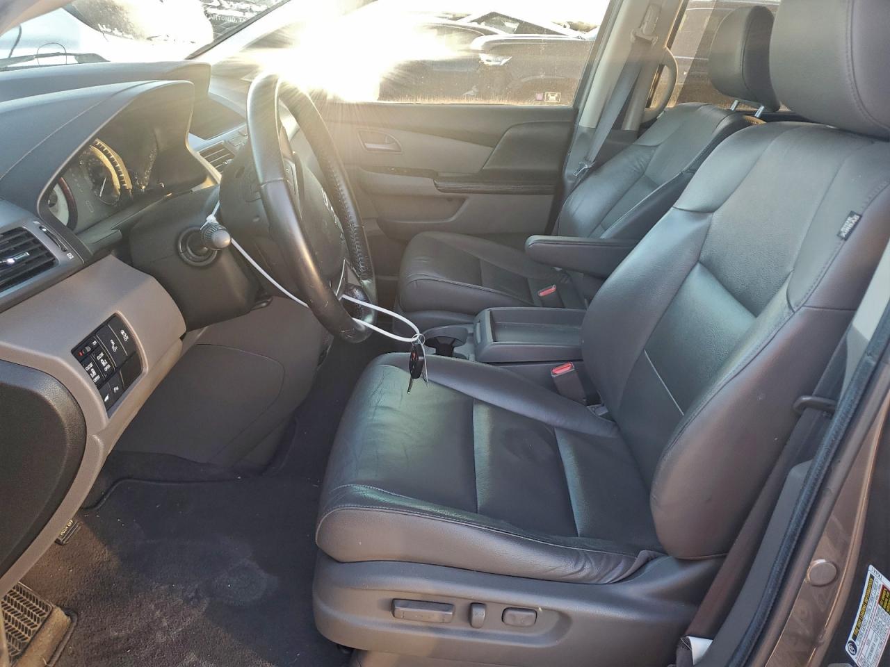 Honda Odyssey Touring Image 13