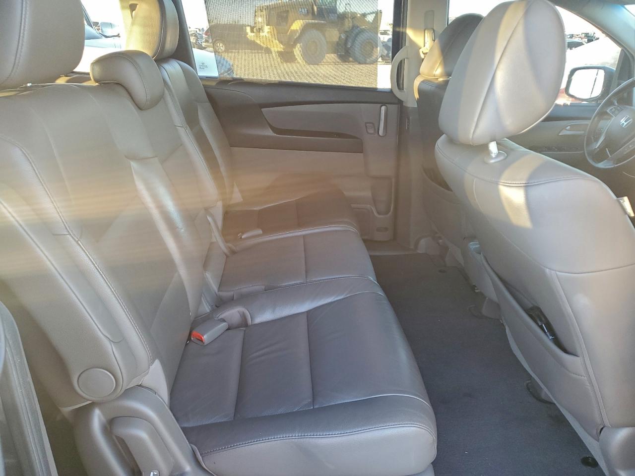 Honda Odyssey Touring Image 10