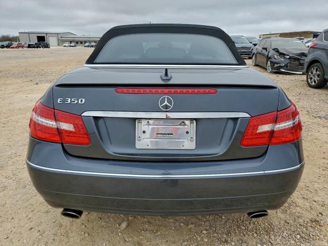 Mercedes-Benz E-Class 350 Image 2