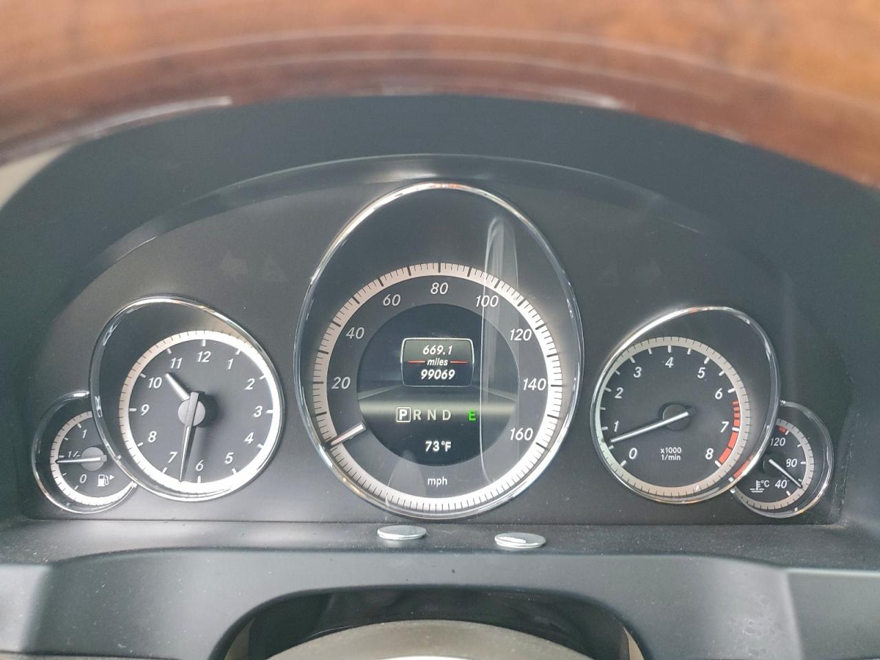 Mercedes-Benz E-Class 350 Image 7