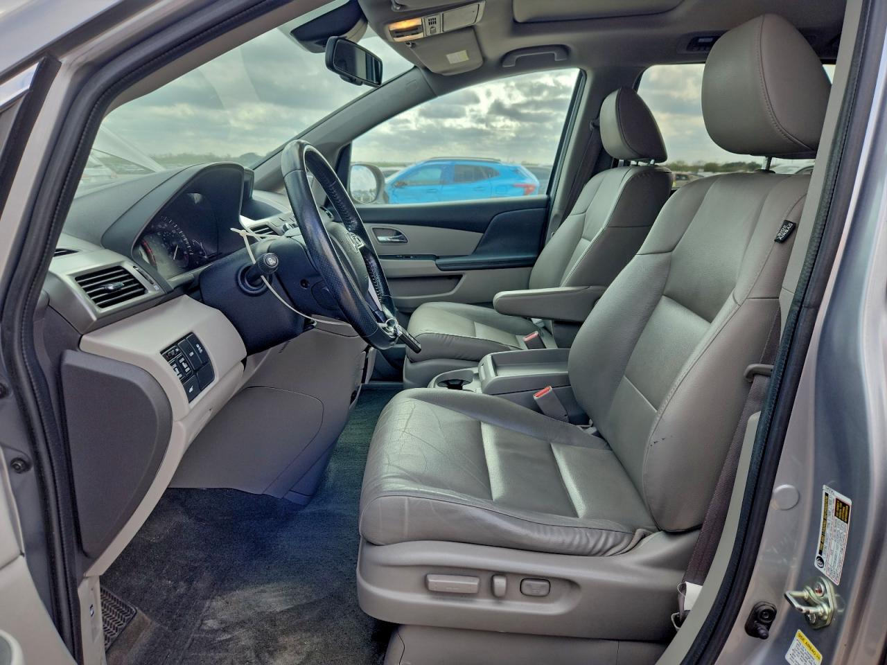 Honda Odyssey Exl Image 2