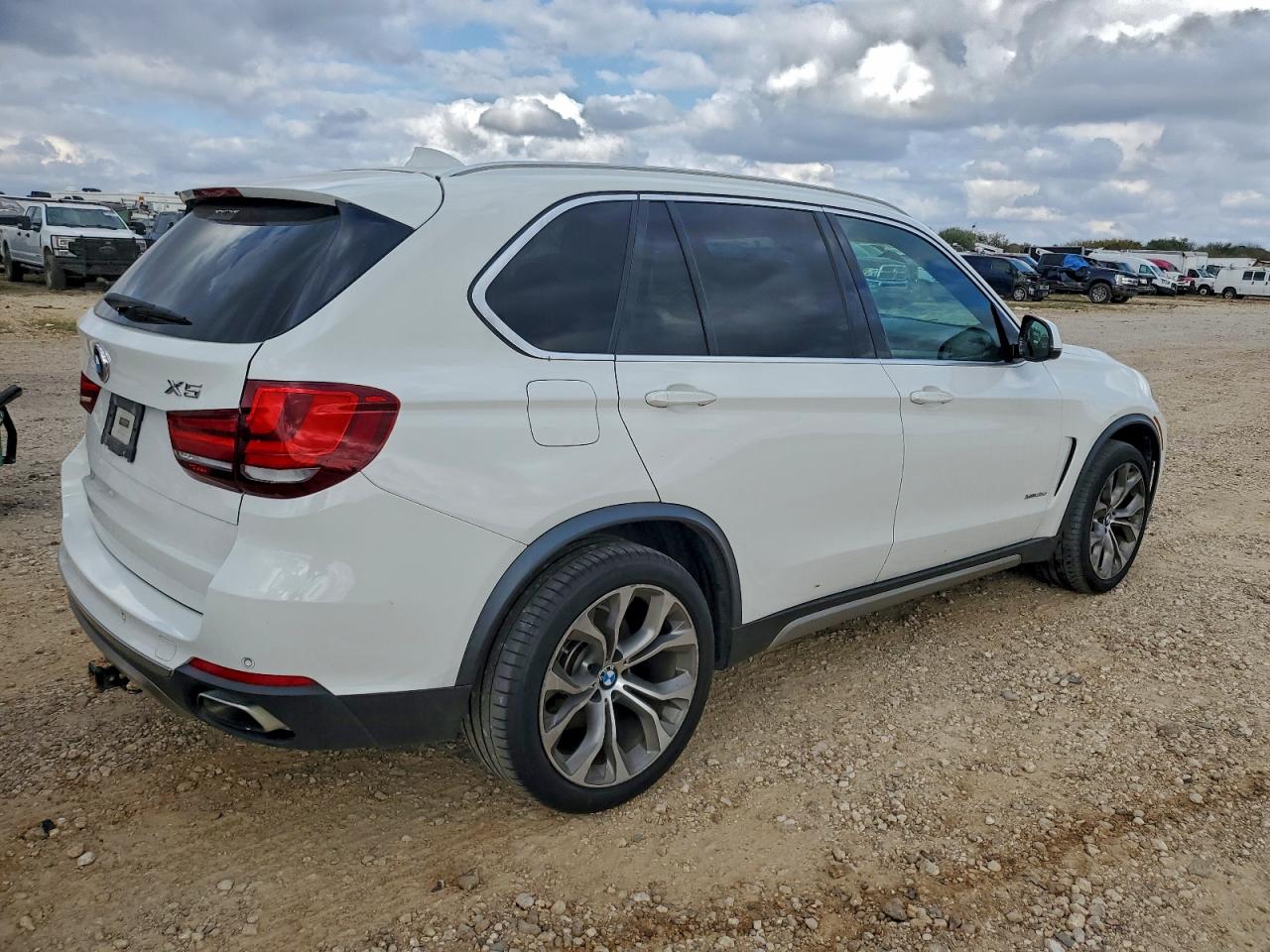 BMW X Series Xdrive35d Image 6