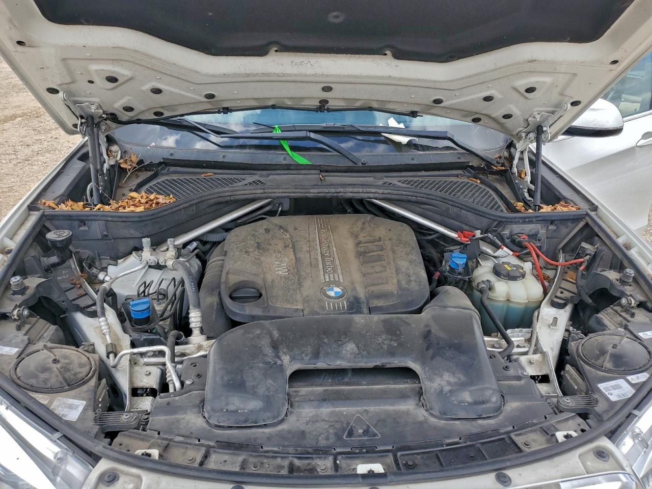 BMW X Series Xdrive35d Image 2