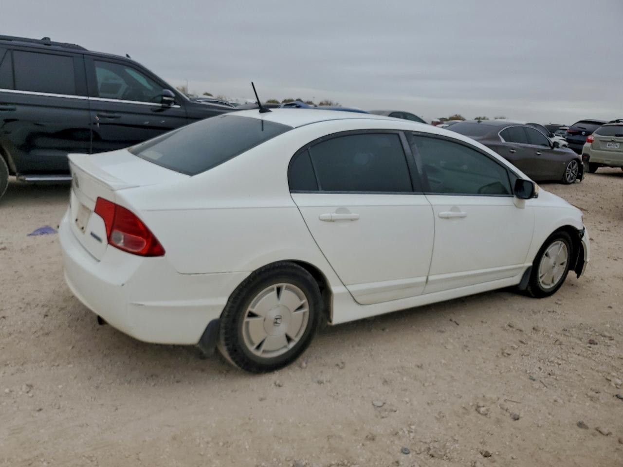 Honda Civic Hybrid Image 2