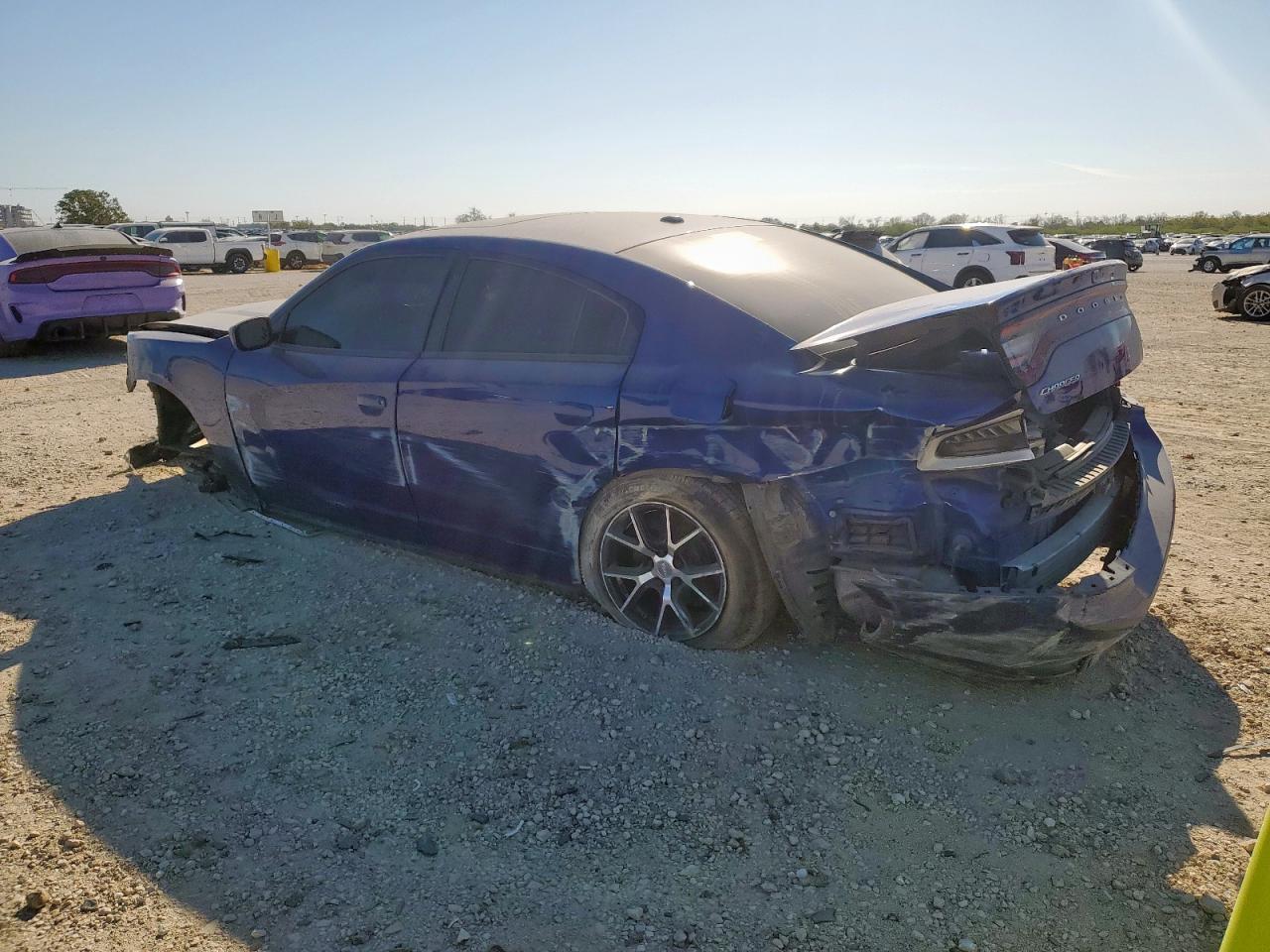 Dodge Charger Sxt Image 3