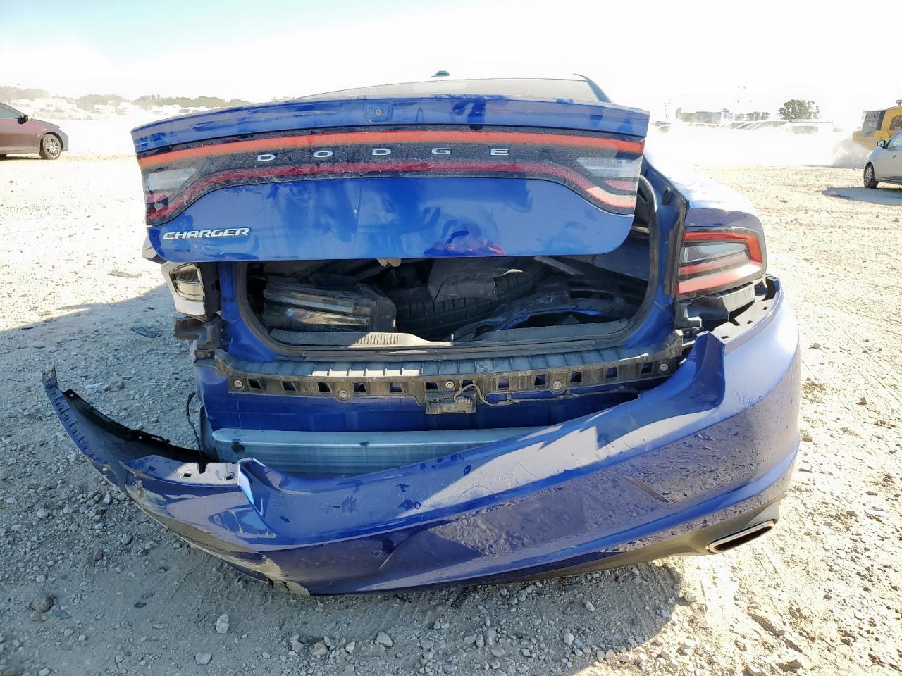 Dodge Charger Sxt Image 4