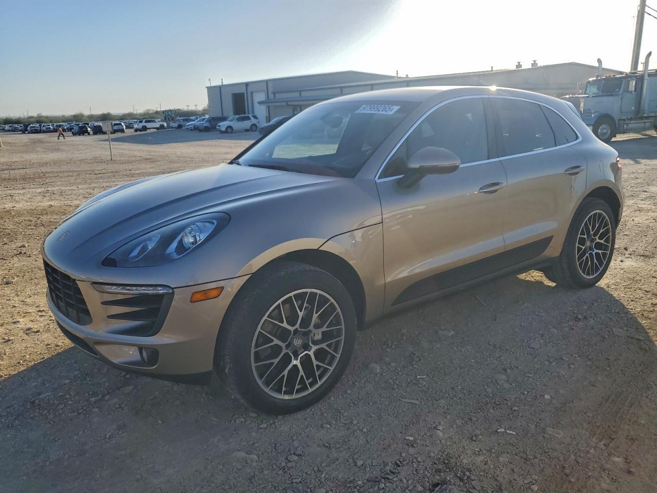 Porsche Macan S Image 1