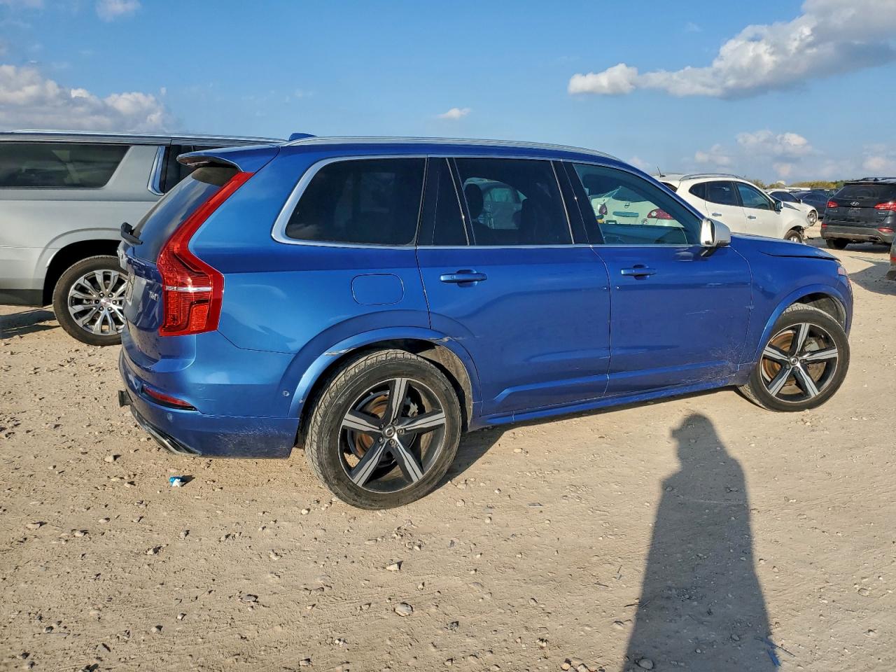 Volvo XC90 T6 Image 2