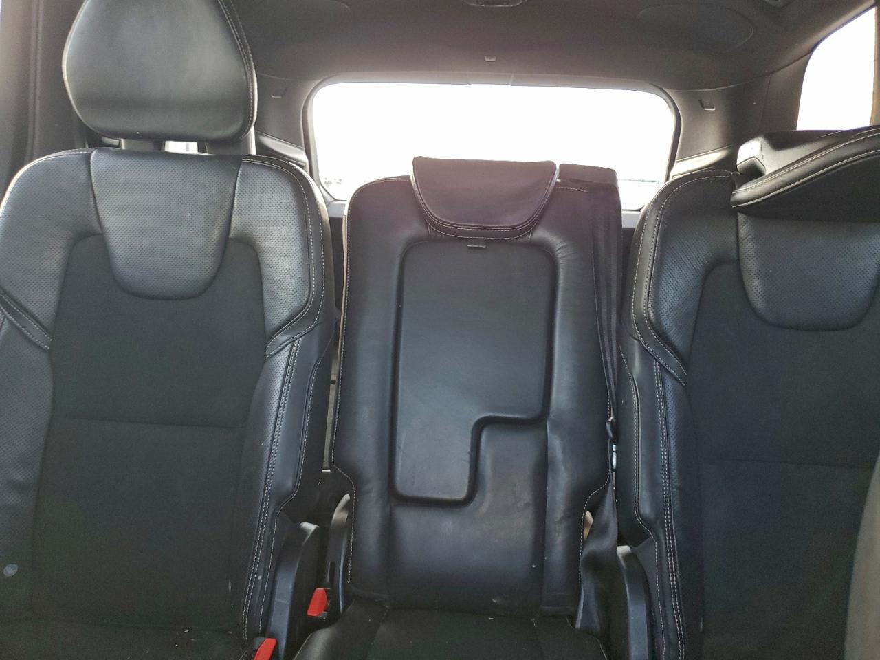 Volvo XC90 T6 Image 13