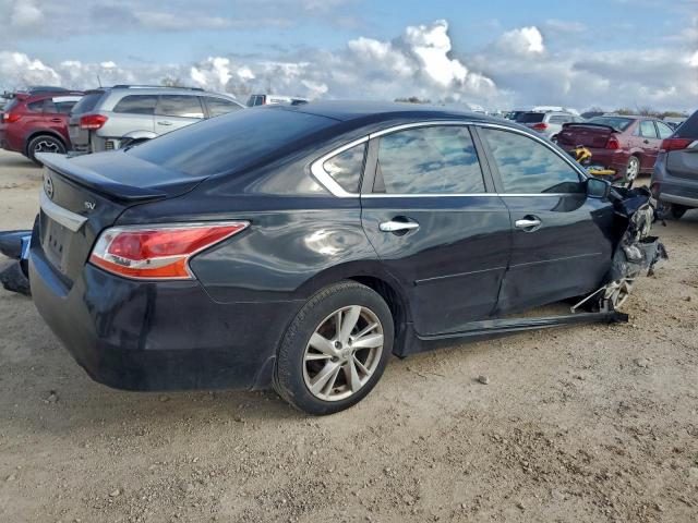 Nissan Altima 2.5 Image 3