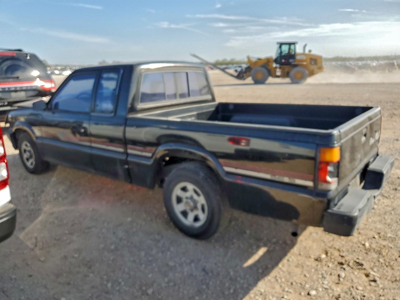 Mazda B Series Cab Plus Image 3